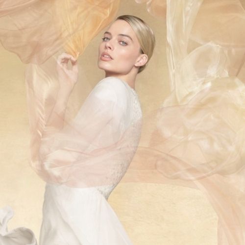 The new Gabrielle Chanel Essence ad with Margot Robbie
